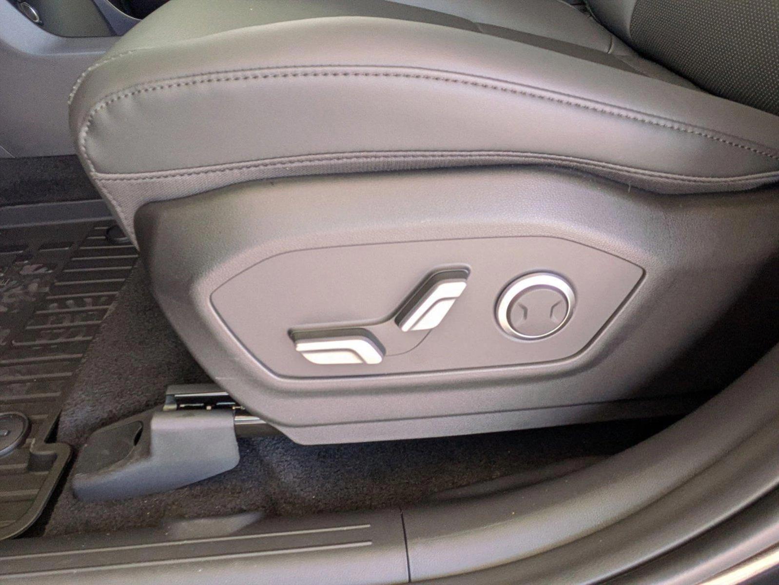 Thumbnail: 2026 Hyundai Santa Fe - 5