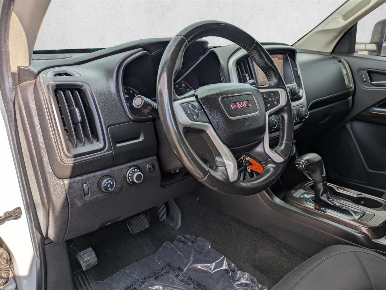 Thumbnail: 2016 GMC Canyon - 3