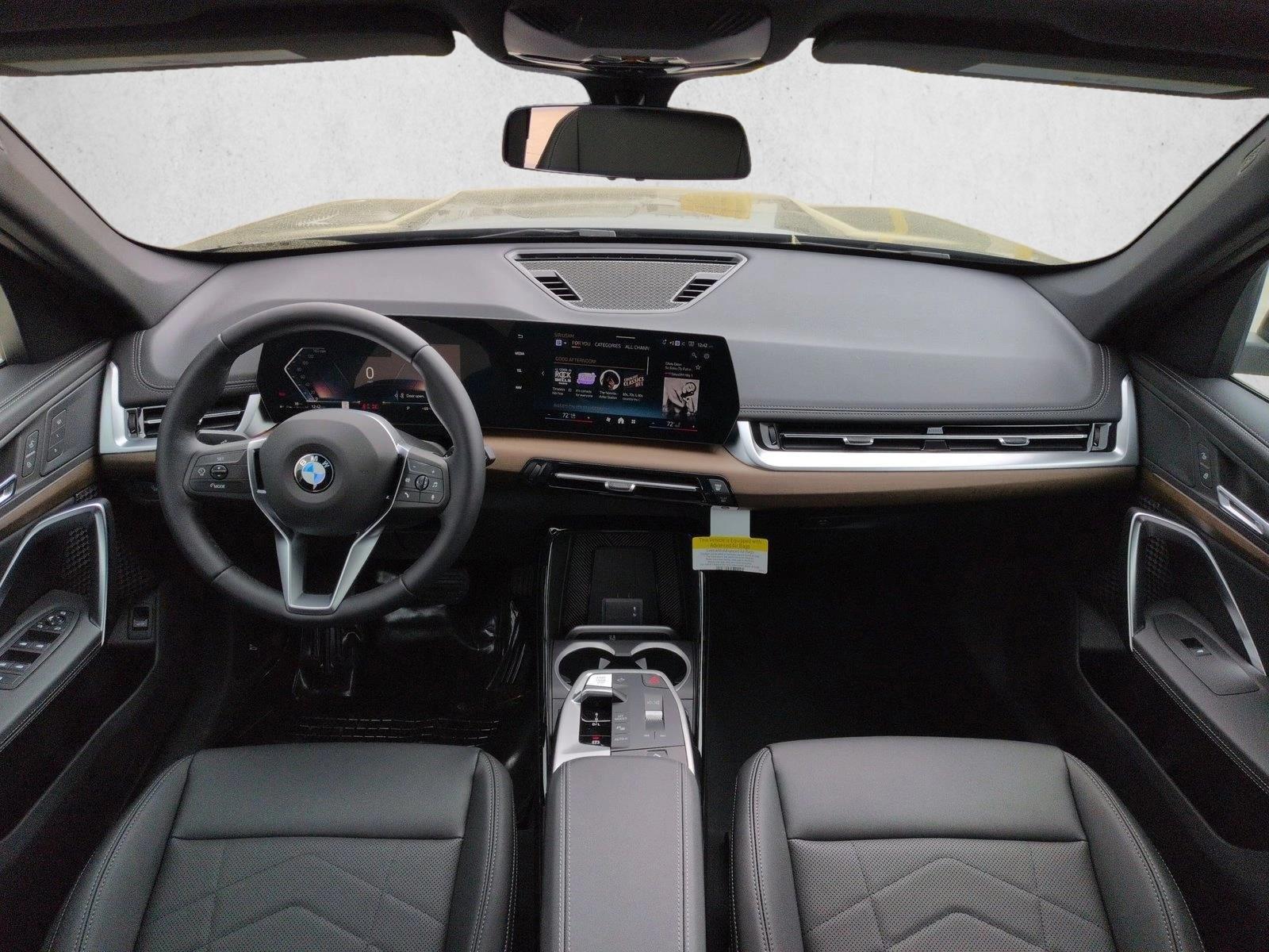Thumbnail: 2026 BMW X1 - 3