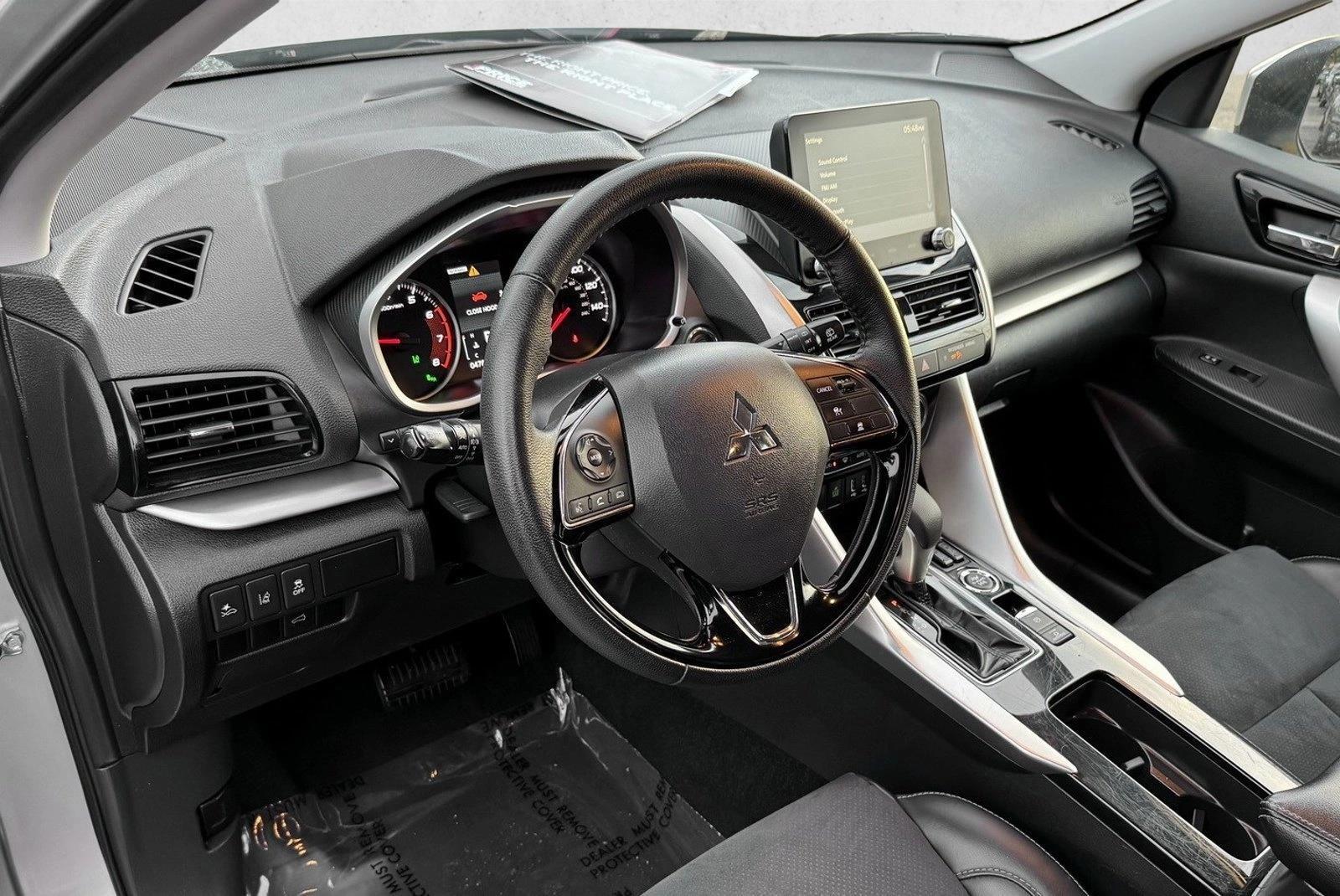 Thumbnail: 2024 Mitsubishi Eclipse Cross - 3