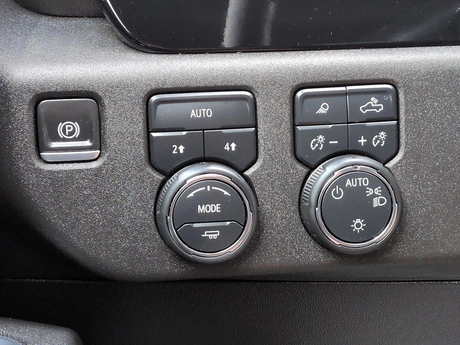 2025 Chevrolet Silverado 1500 LT - Photo 17