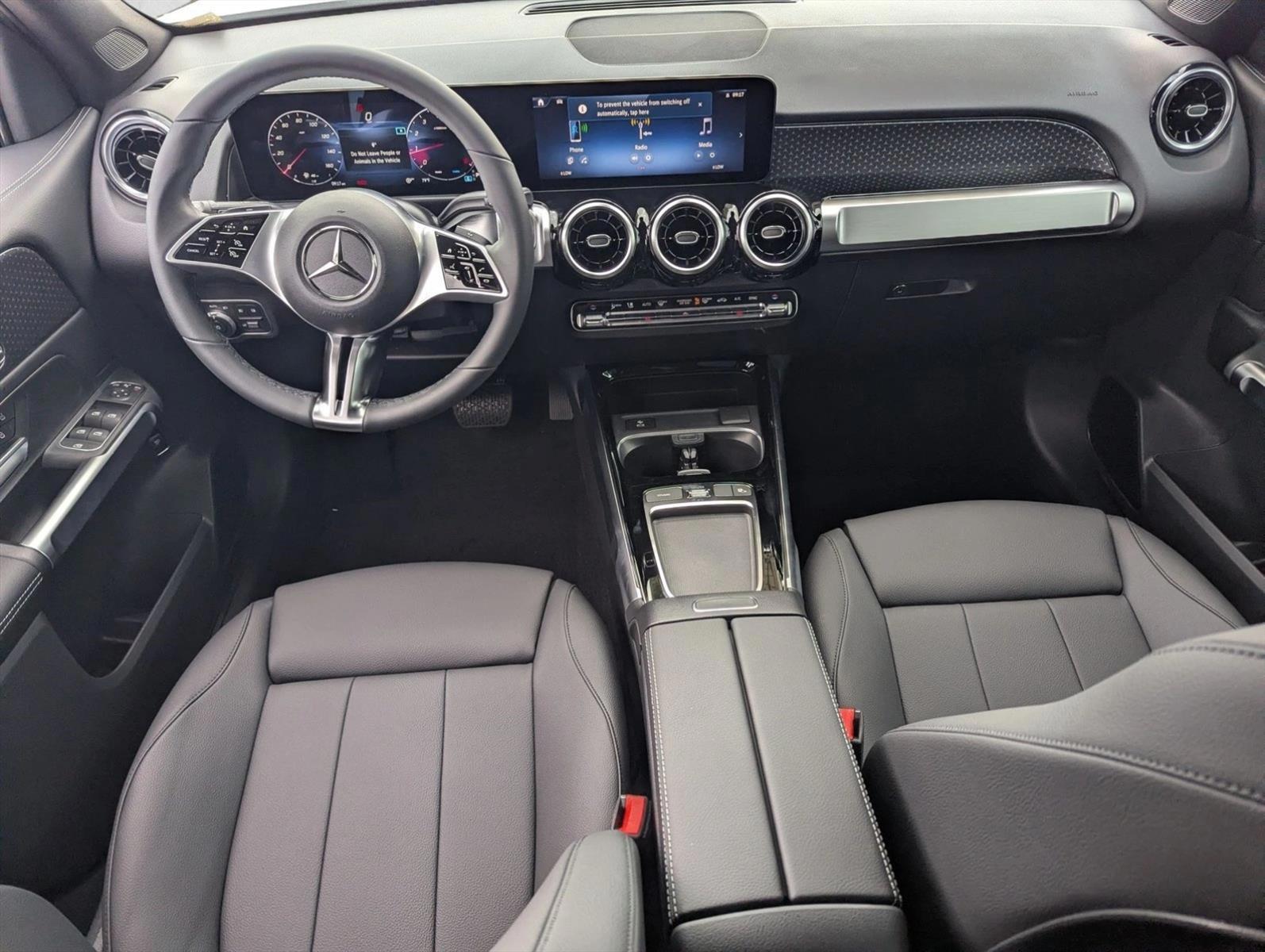 Thumbnail: 2026 Mercedes-Benz GLB - 2