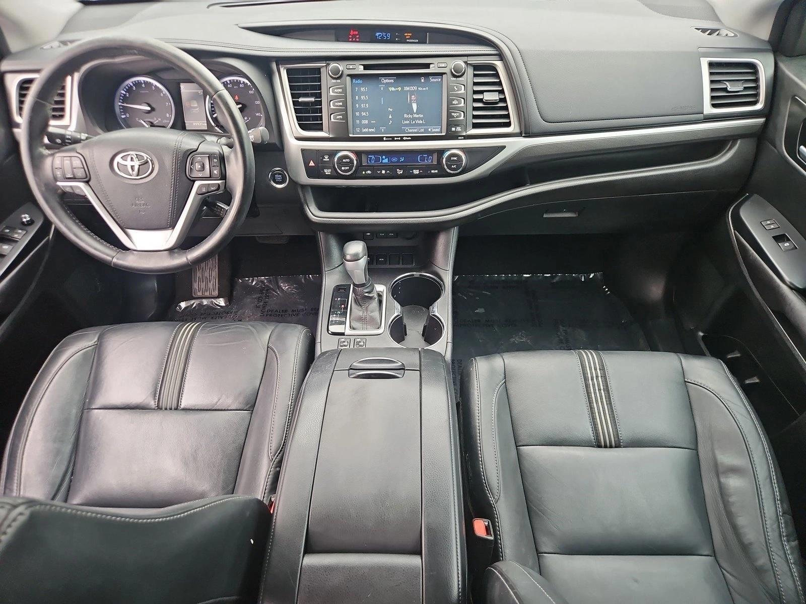 Thumbnail: 2017 Toyota Highlander - 4