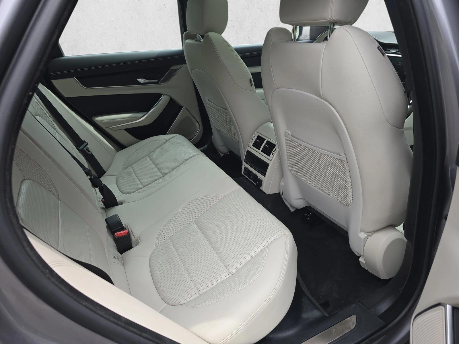 2024 Jaguar XF R-Dynamic SE - Photo 11