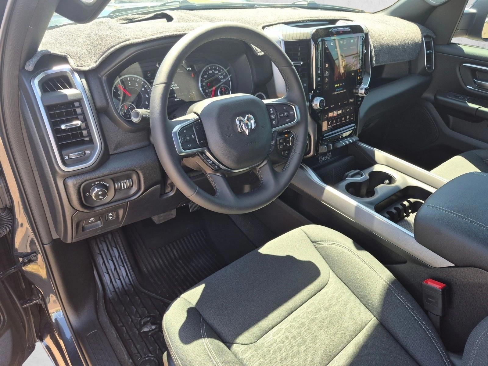 Thumbnail: 2025 RAM 1500 - 3