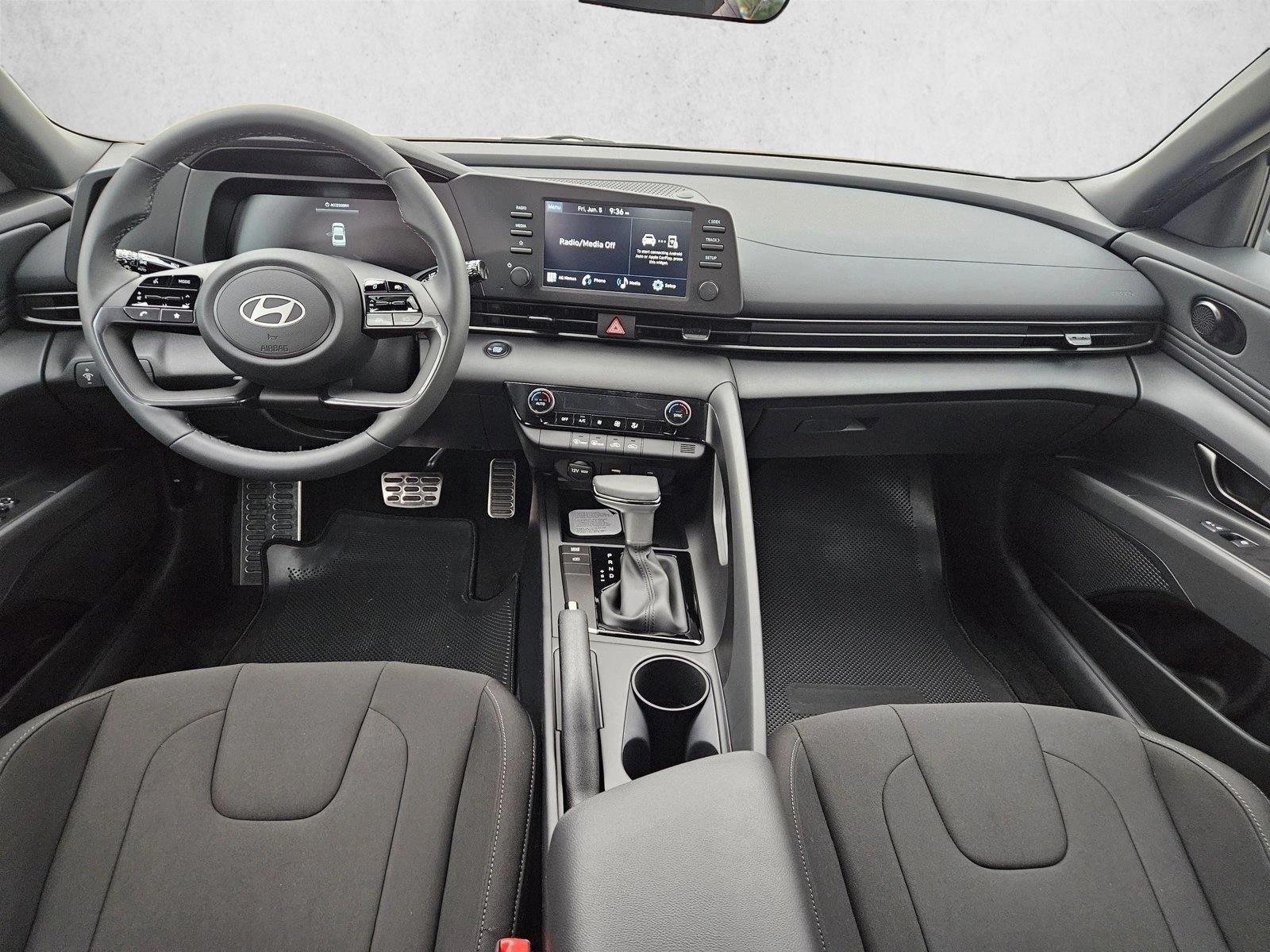 Thumbnail: 2026 Hyundai Elantra - 3