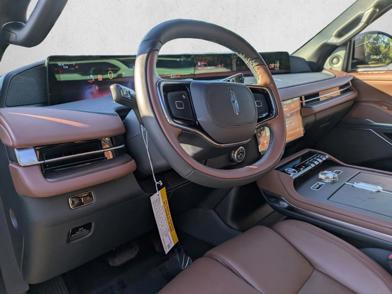 2025 Lincoln Navigator