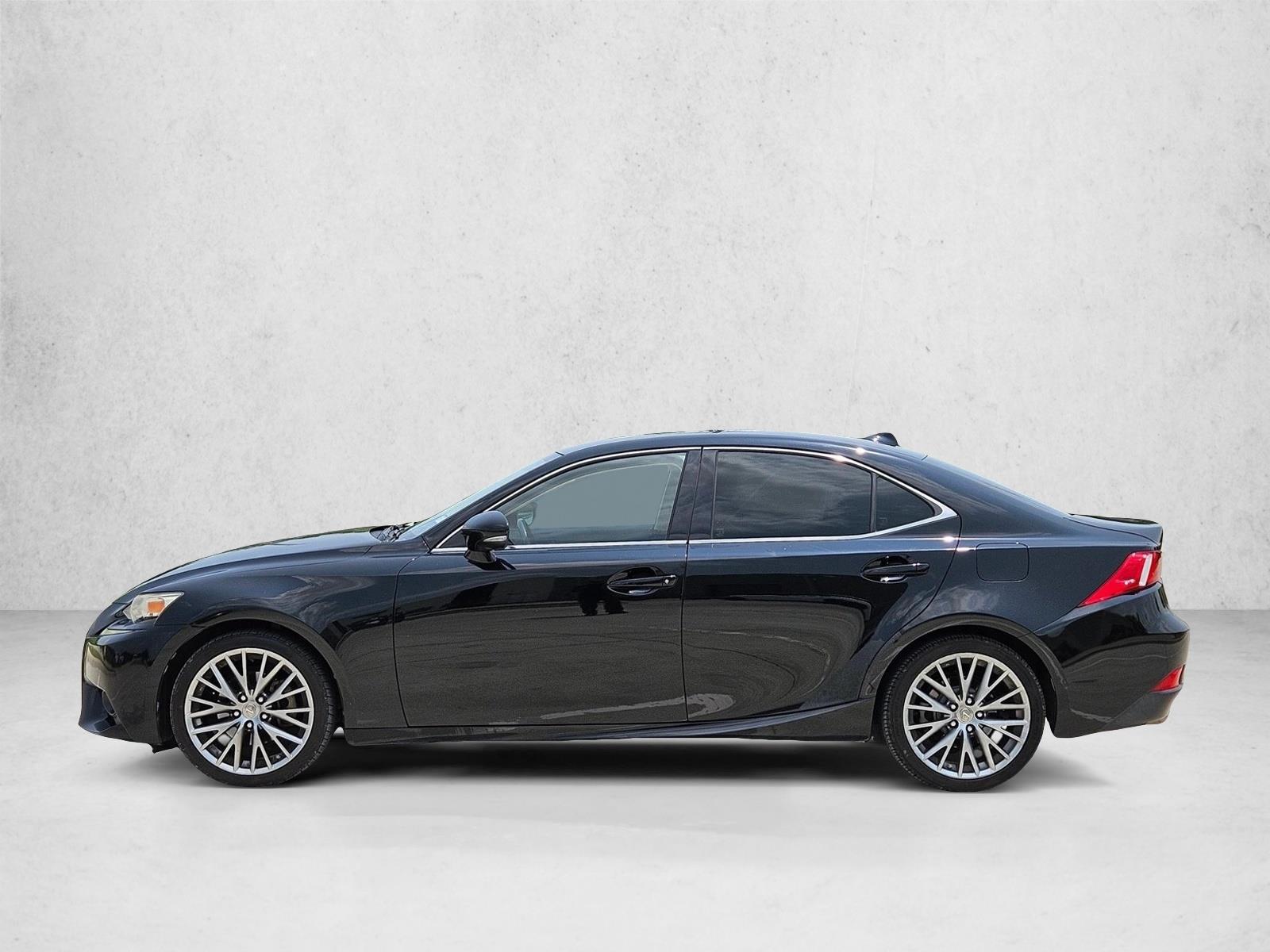 Thumbnail: 2014 Lexus IS - 2