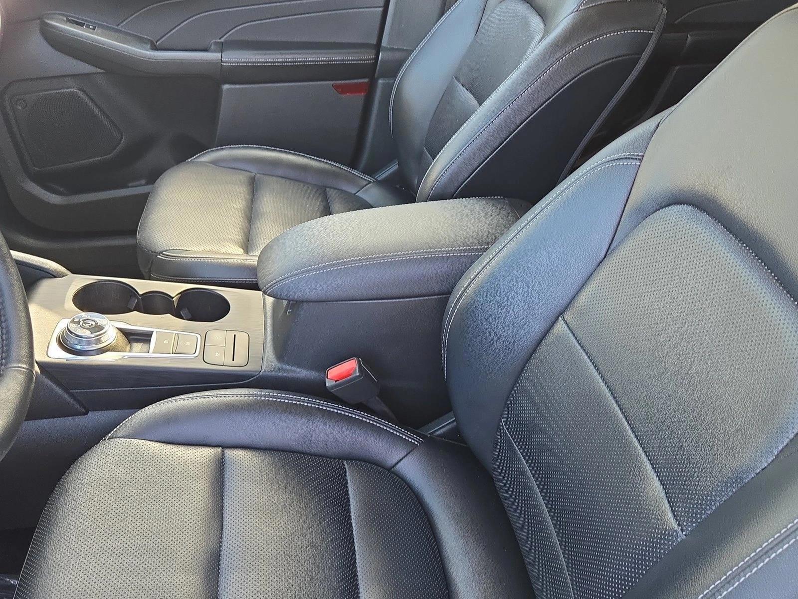 Thumbnail: 2021 Ford Escape - 4