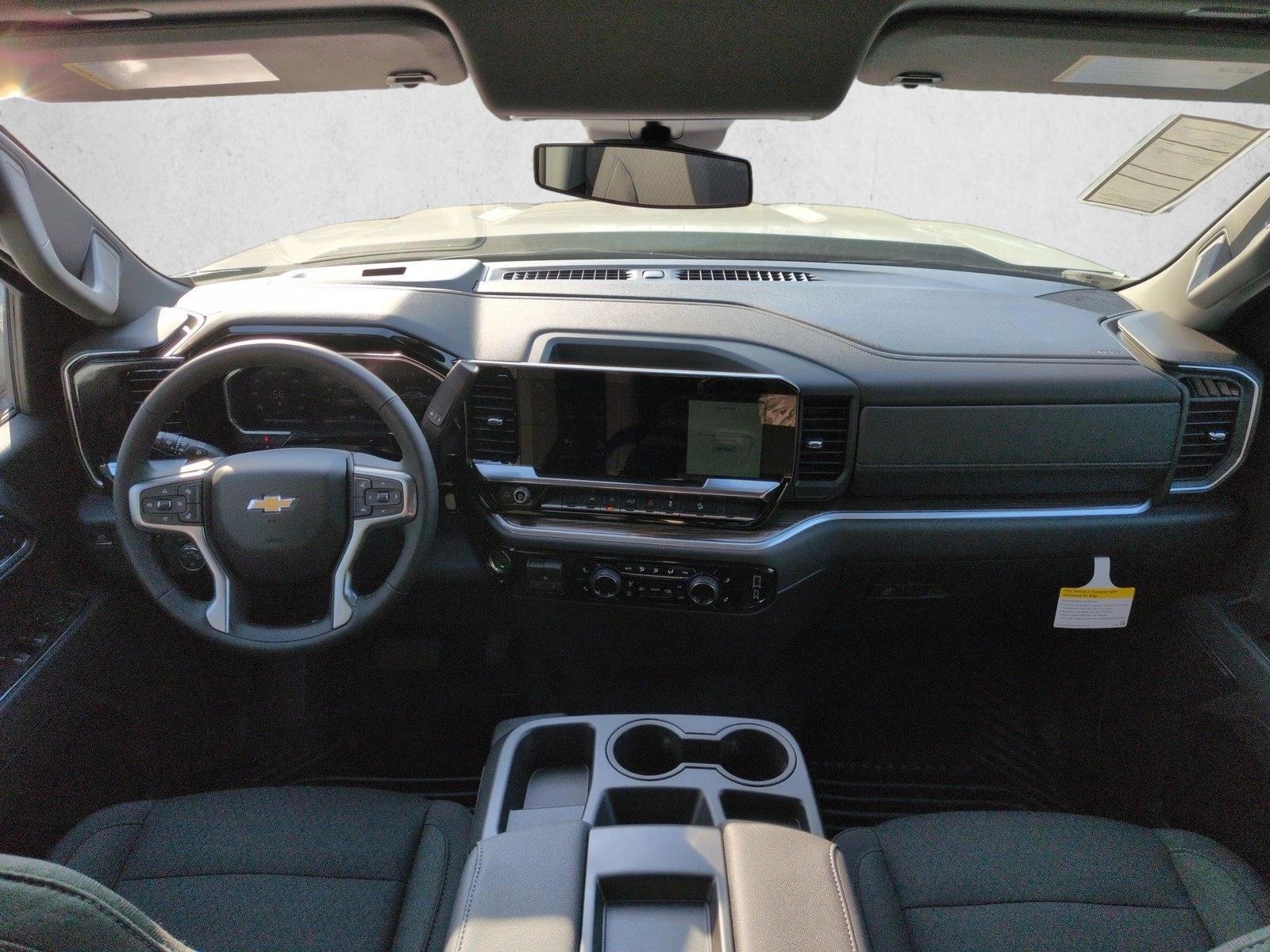 Thumbnail: 2026 Chevrolet Silverado 1500 - 3