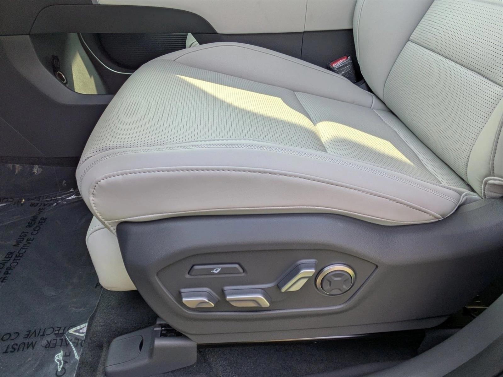 Thumbnail: 2026 Hyundai Santa Fe - 3