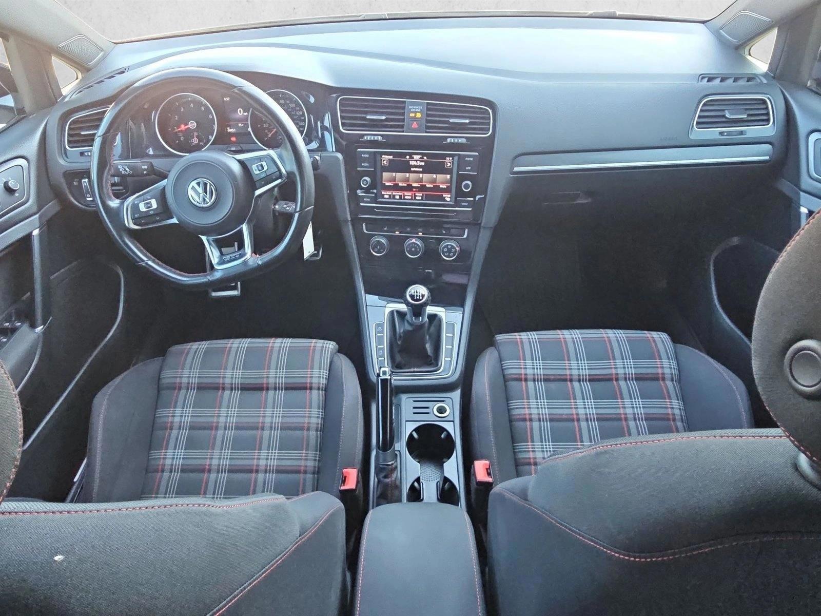 Thumbnail: 2021 Volkswagen Golf - 5