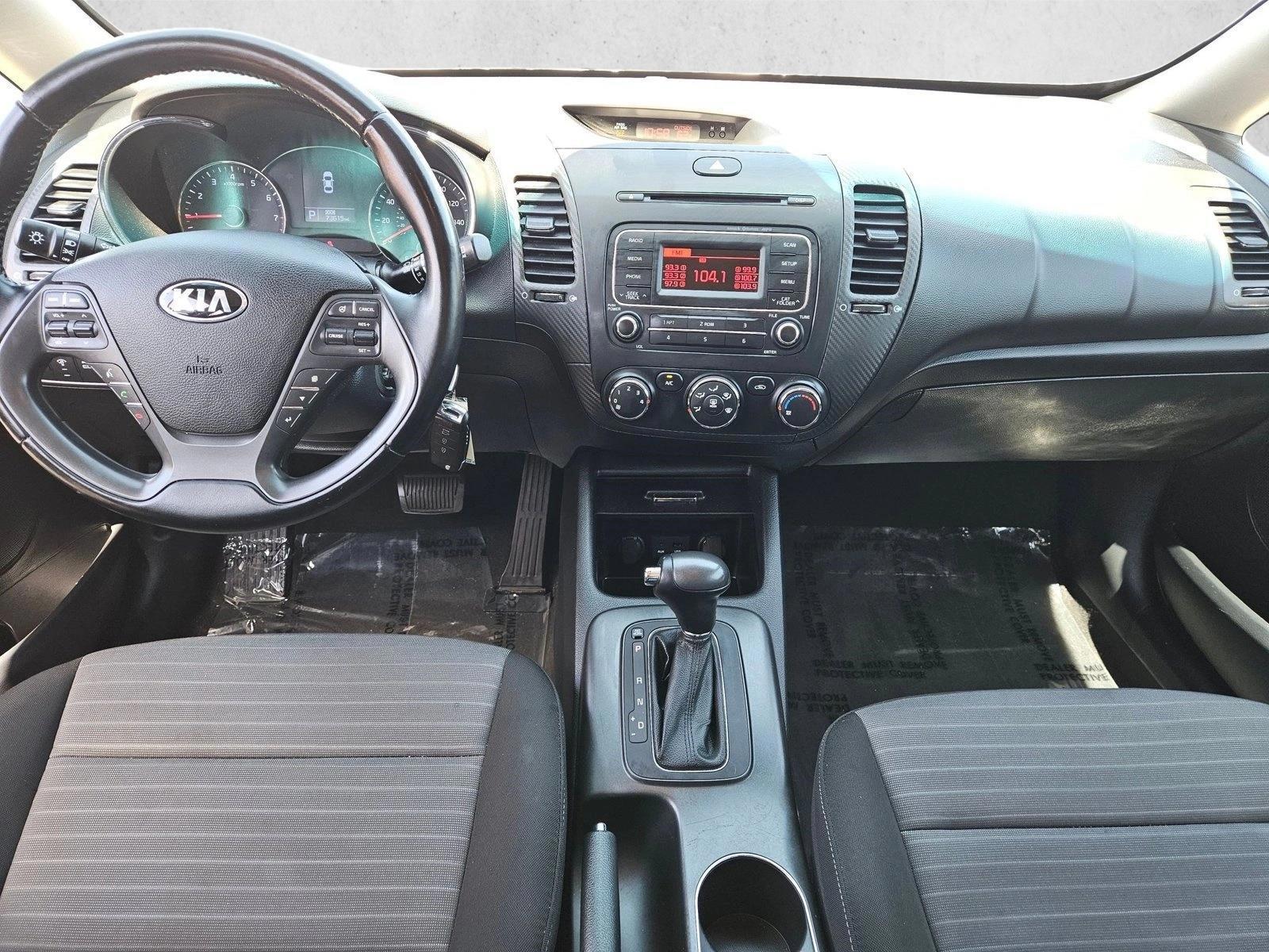 Thumbnail: 2015 Kia Forte - 3