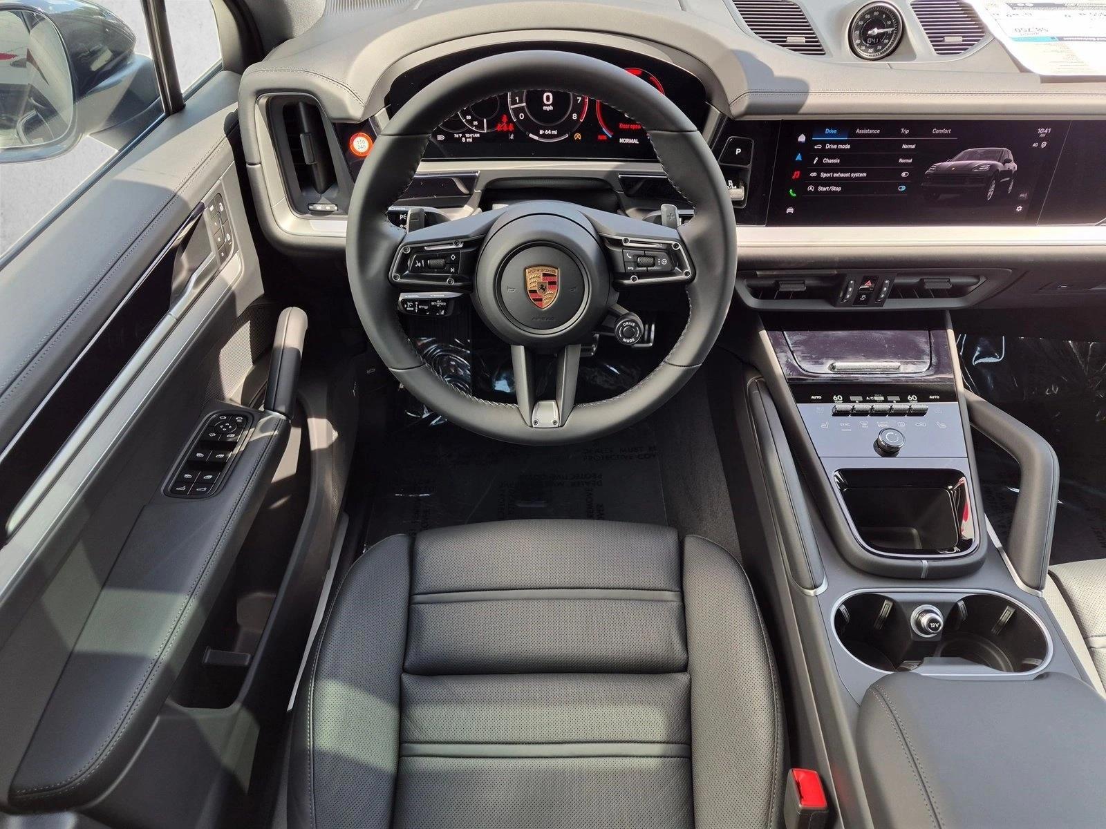Thumbnail: 2026 Porsche Cayenne - 3
