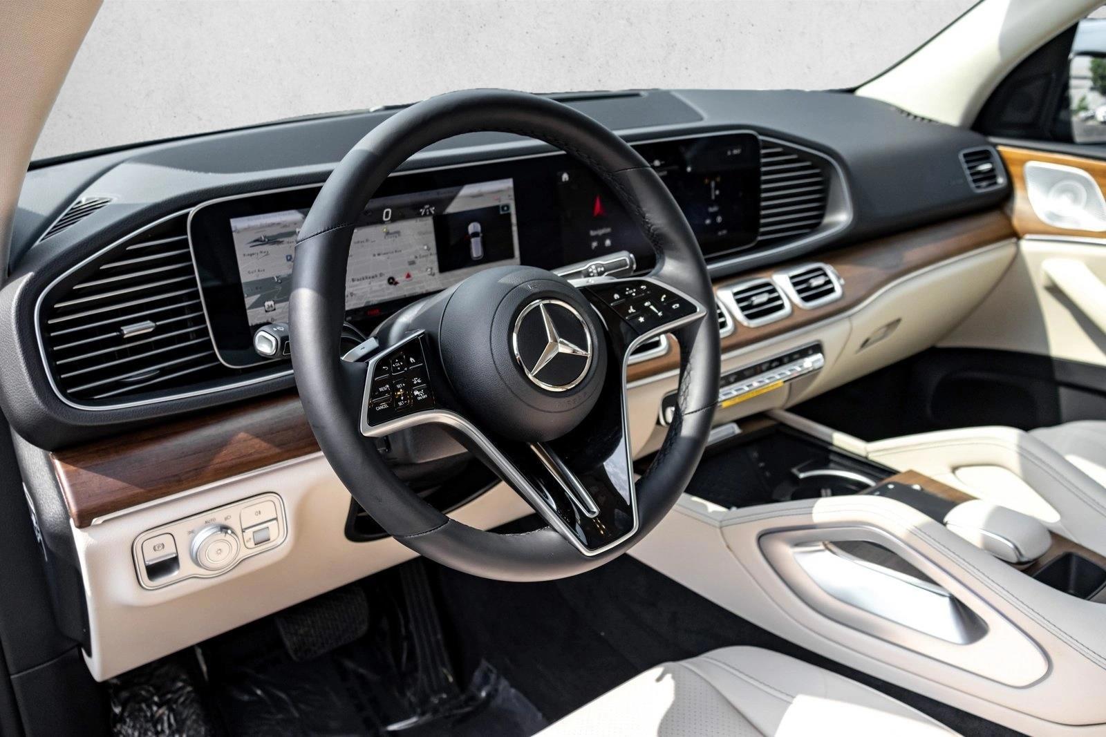 Thumbnail: 2026 Mercedes-Benz GLE - 3
