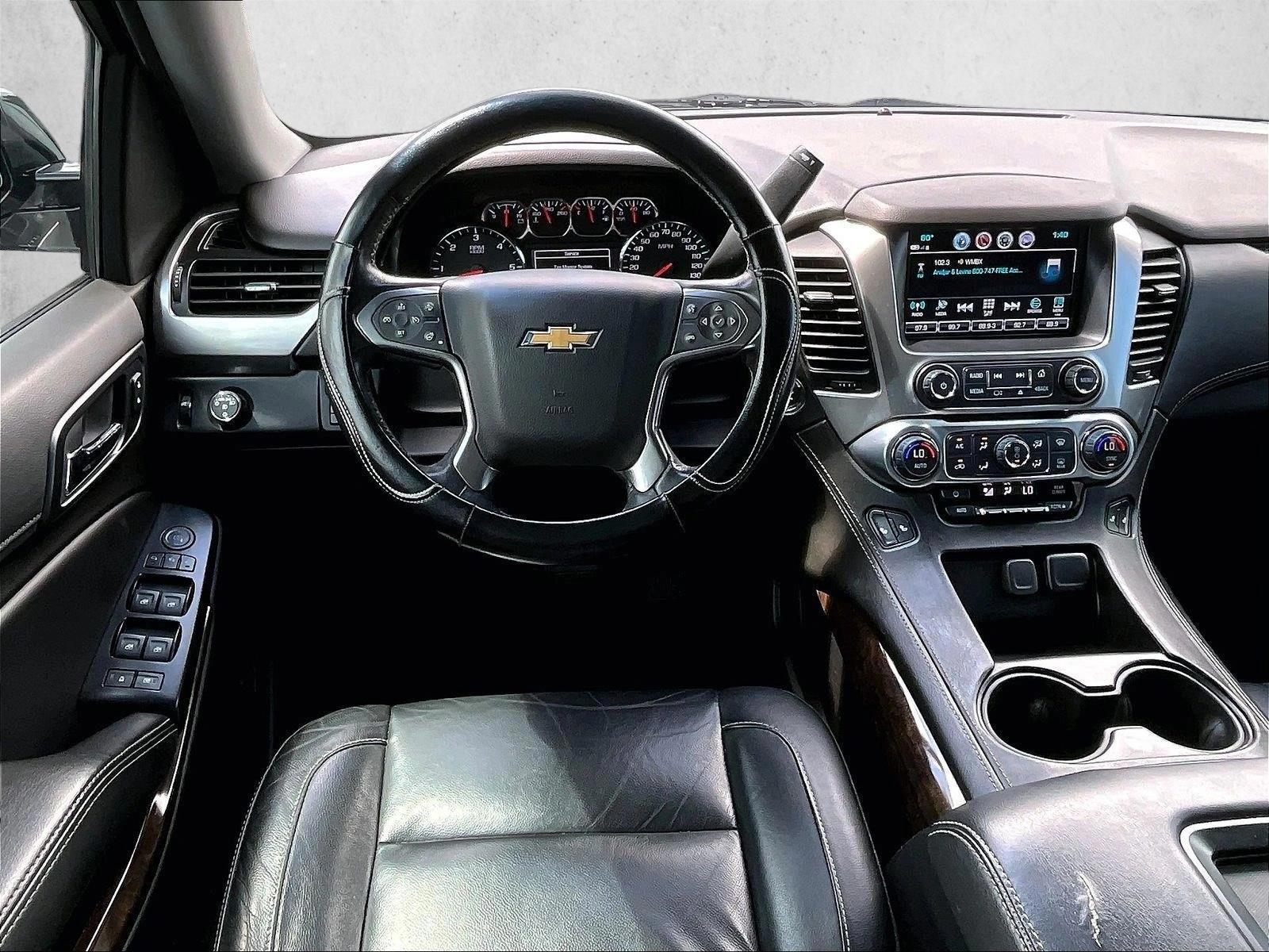 Thumbnail: 2020 Chevrolet Suburban - 3