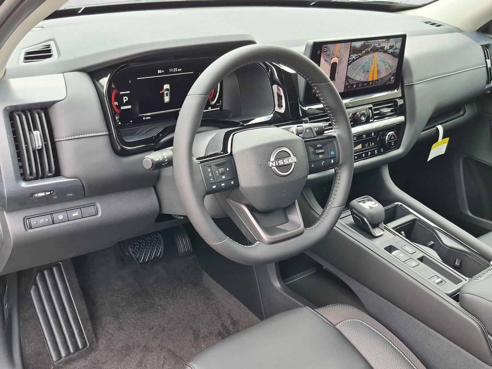 Thumbnail: 2026 Nissan Pathfinder - 3