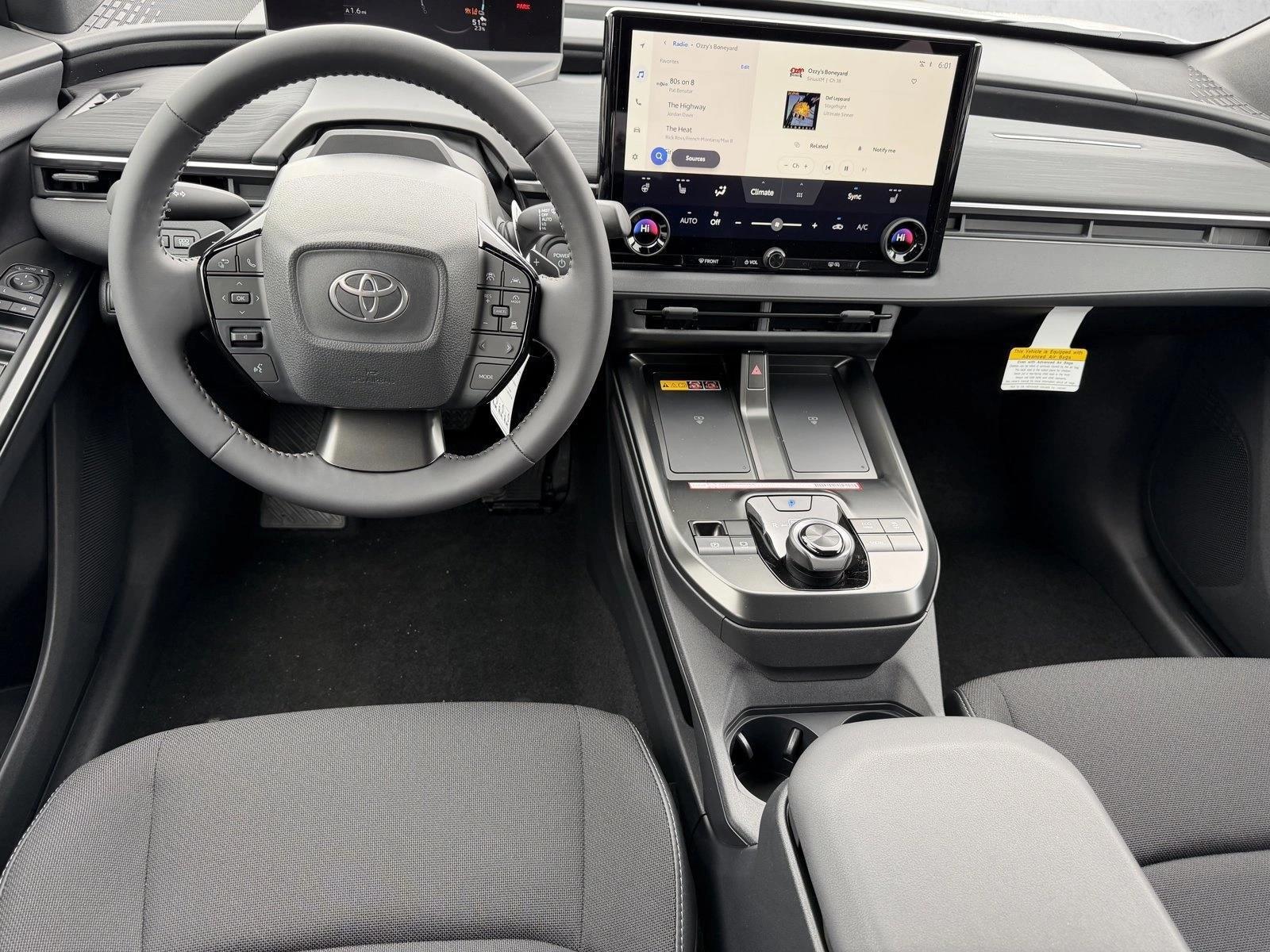 Thumbnail: 2026 Toyota C-HR - 3