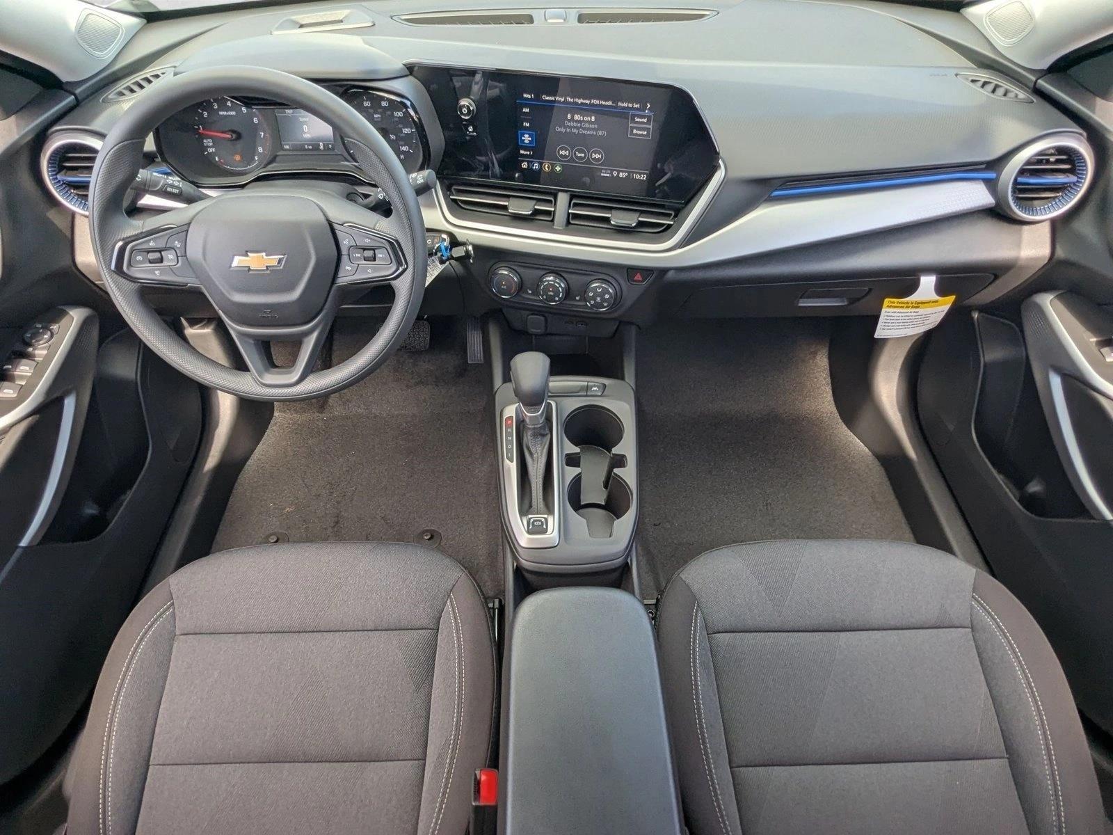 Thumbnail: 2026 Chevrolet Trax - 3