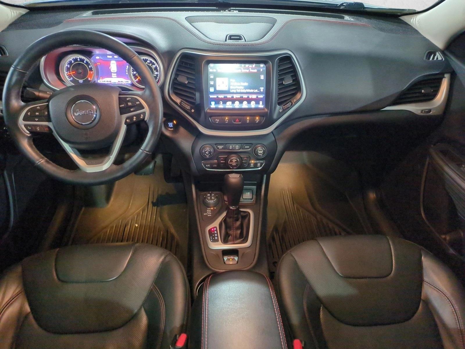 Thumbnail: 2015 Jeep Cherokee - 3