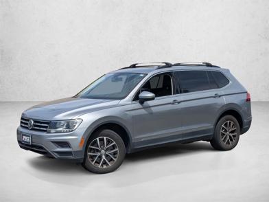 2021 Volkswagen Tiguan SE -
                  Valencia, CA