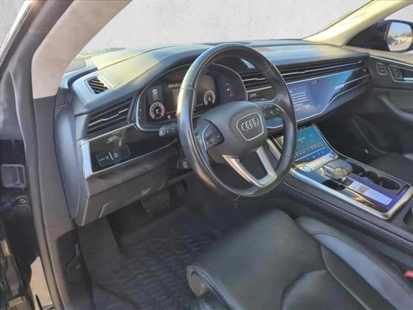 Thumbnail: 2020 Audi Q8 - 3