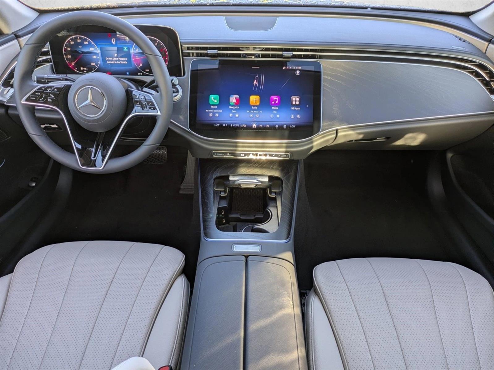 Thumbnail: 2026 Mercedes-Benz E-Class - 3