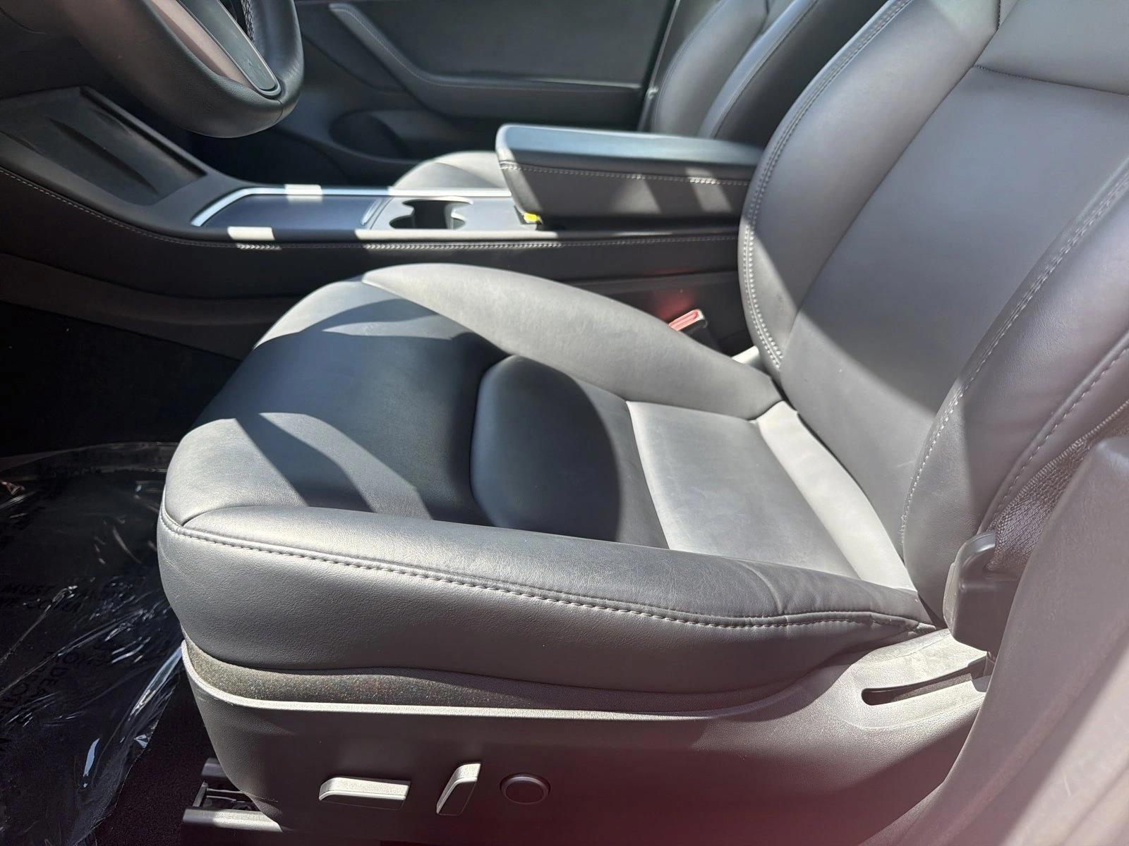 Thumbnail: 2023 Tesla Model 3 - 4