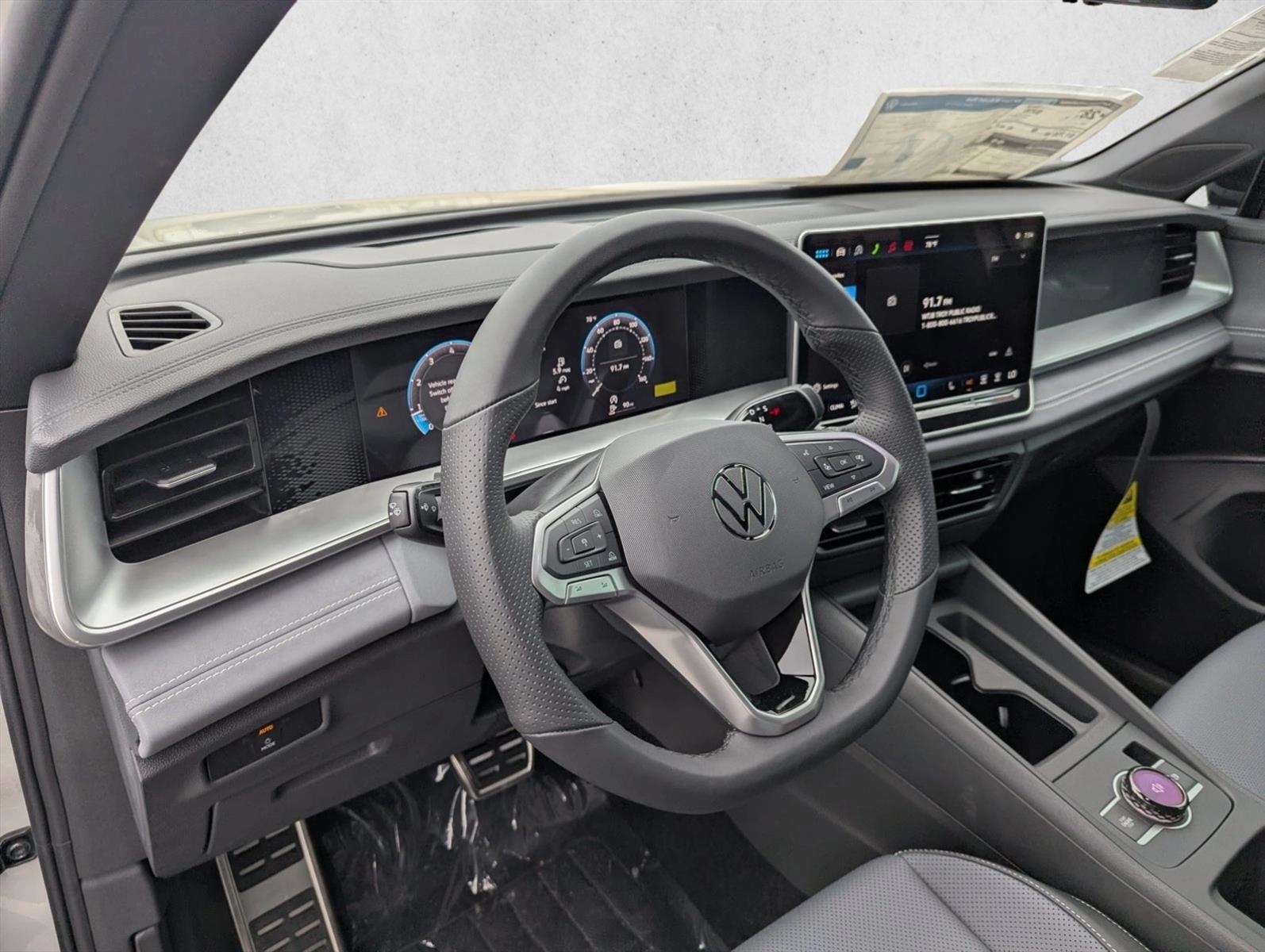 Thumbnail: 2026 Volkswagen Tiguan - 3
