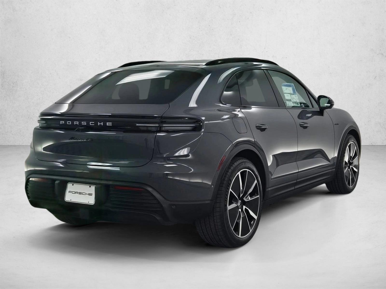 2025 Porsche Macan S - Photo 9