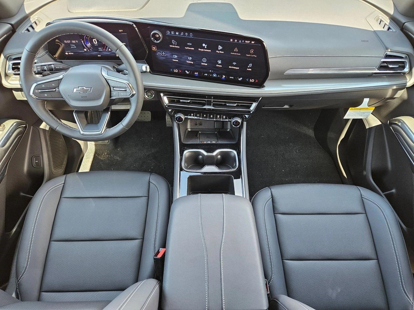 Thumbnail: 2026 Chevrolet Traverse - 4