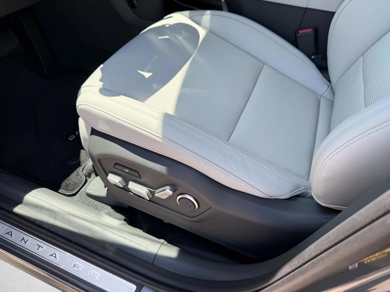 Thumbnail: 2026 Hyundai Santa Fe - 4