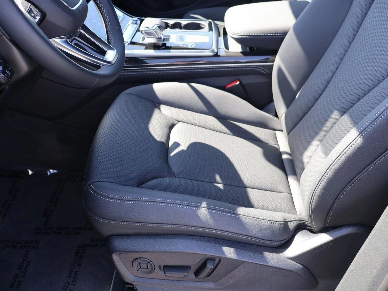 Thumbnail: 2026 Audi Q7 - 5