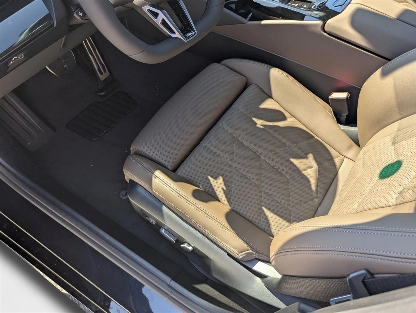 Thumbnail: 2026 BMW 5 Series - 4