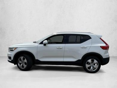 2022 Volvo XC40