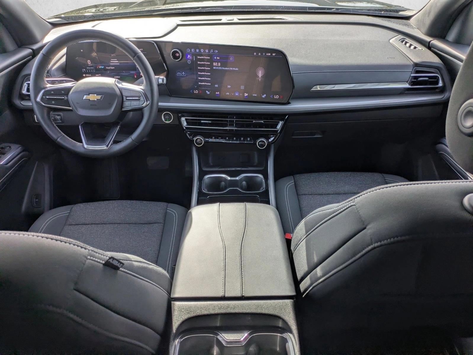 Thumbnail: 2026 Chevrolet Traverse - 3