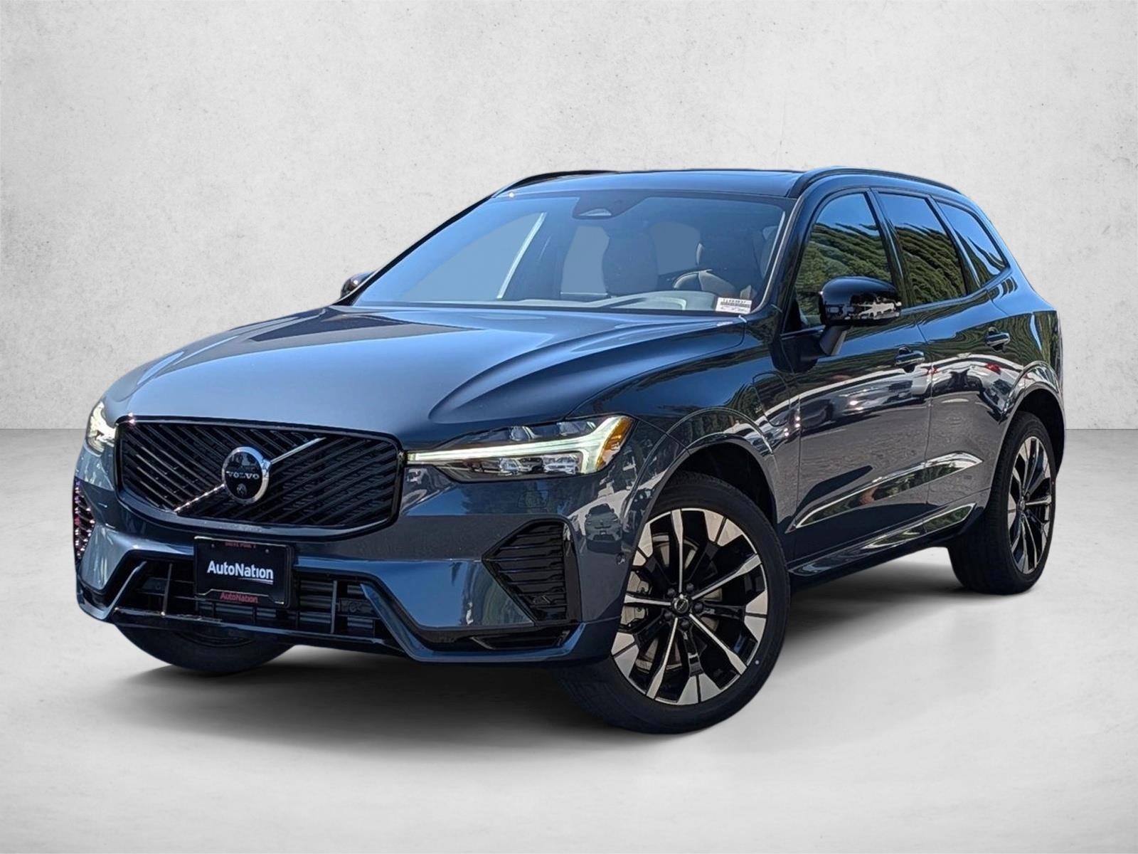 Thumbnail: 2026 Volvo XC60 - 1