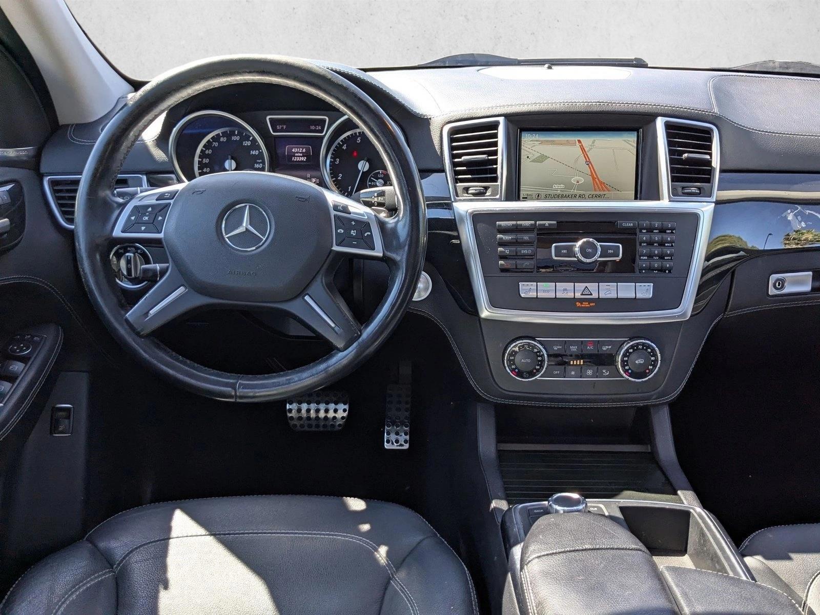 Thumbnail: 2015 Mercedes-Benz M-Class - 4