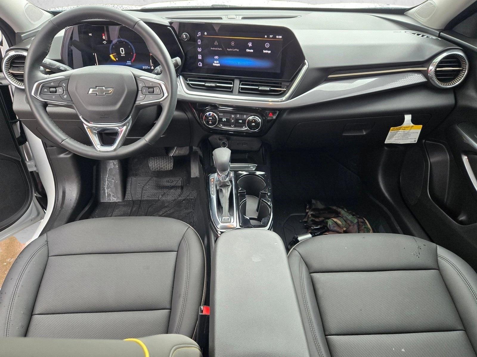 Thumbnail: 2026 Chevrolet Trax - 4