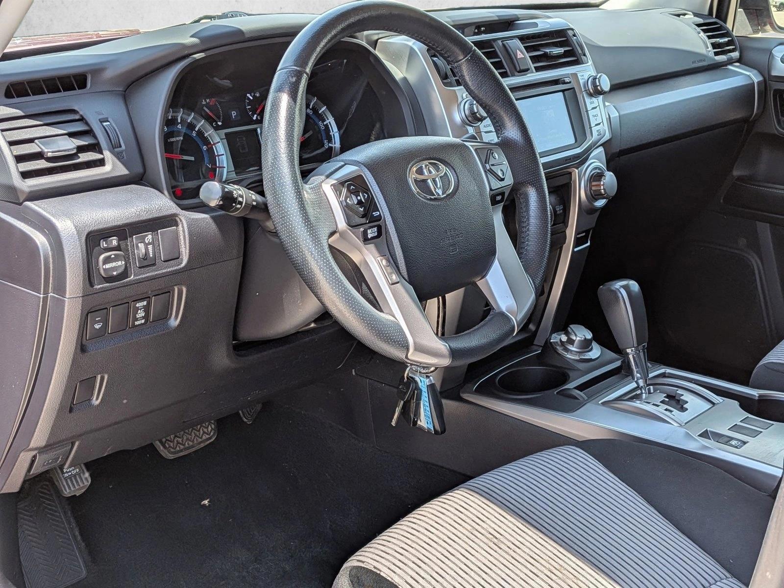 Thumbnail: 2017 Toyota 4Runner - 3