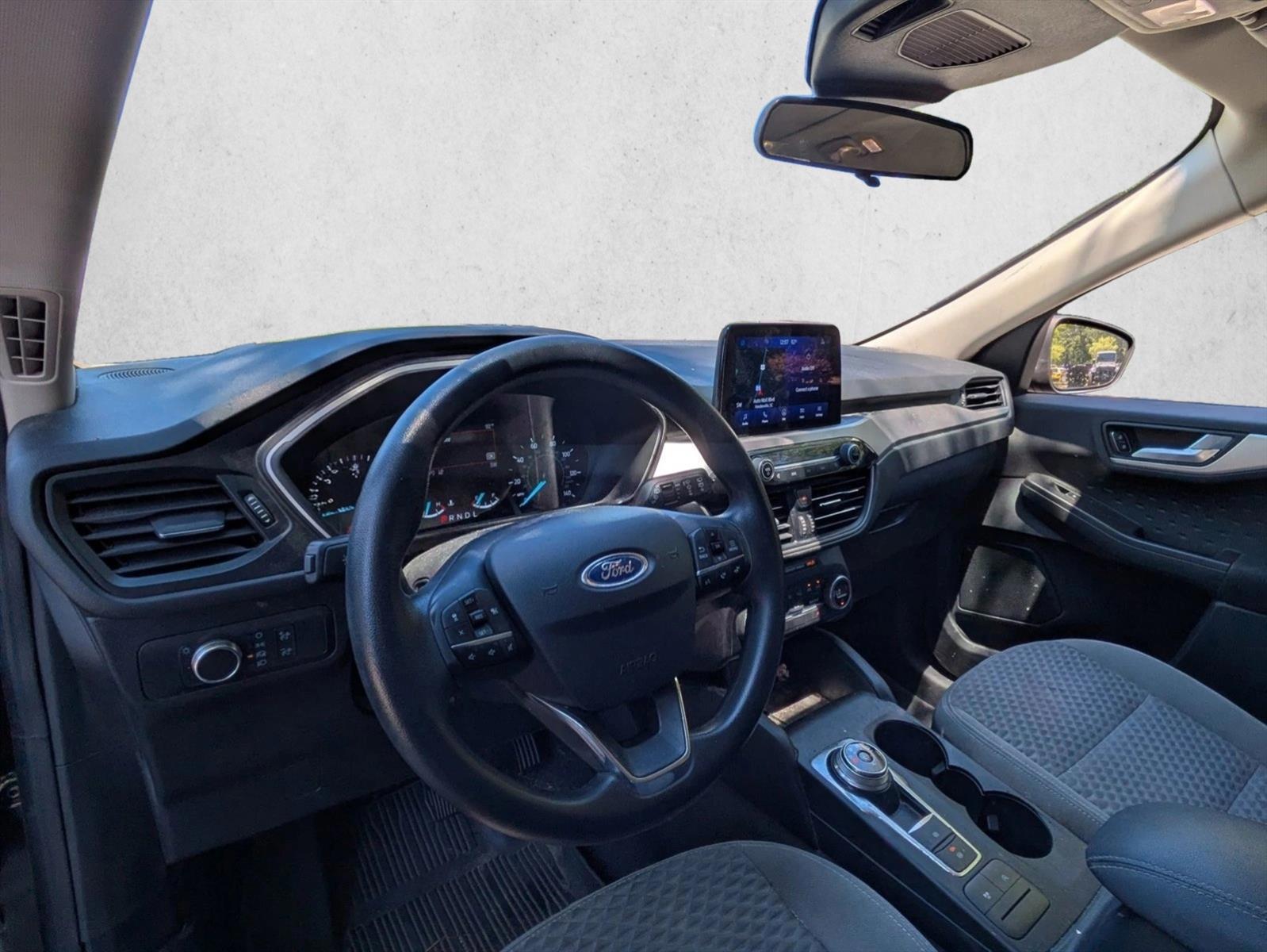 Thumbnail: 2020 Ford Escape - 3