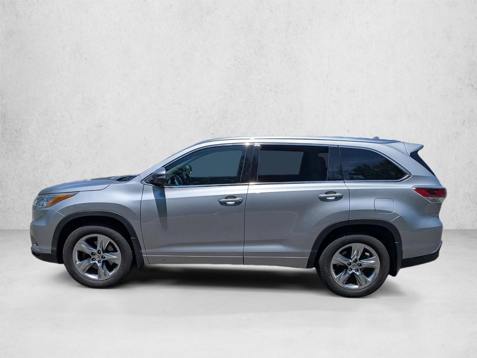 Thumbnail: 2015 Toyota Highlander - 2