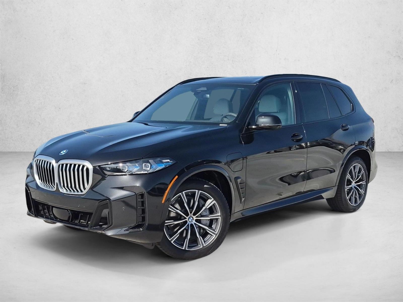 Thumbnail: 2026 BMW X5 - 1