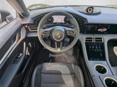 2025 Porsche Taycan