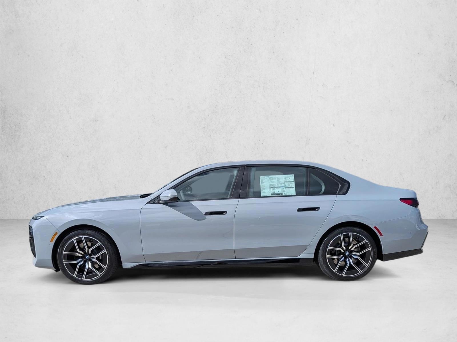 Thumbnail: 2026 BMW 7 Series - 2