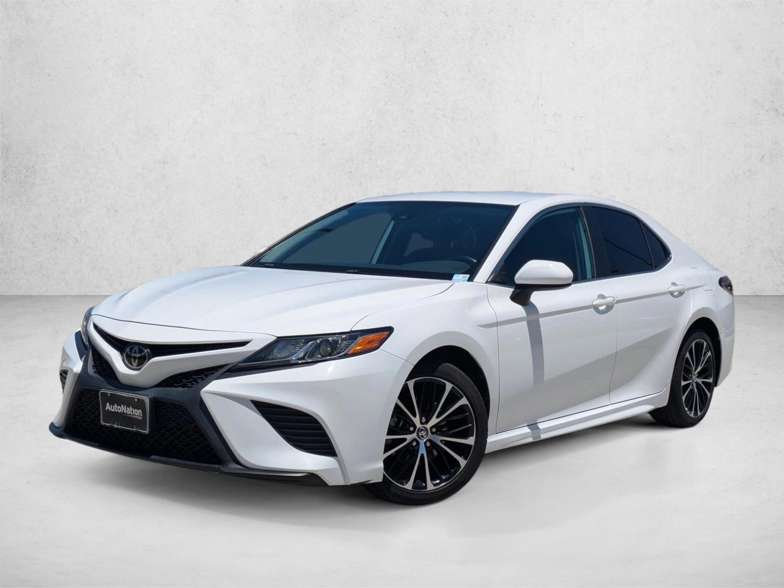 Thumbnail: 2019 Toyota Camry - 1
