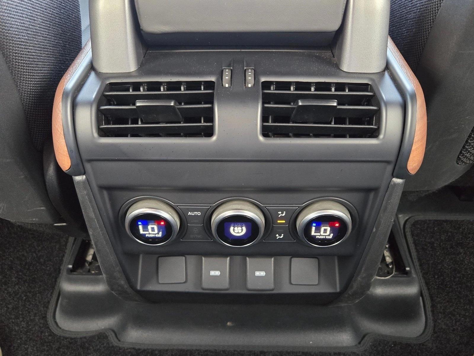 2024 Land Rover Defender X - Photo 18
