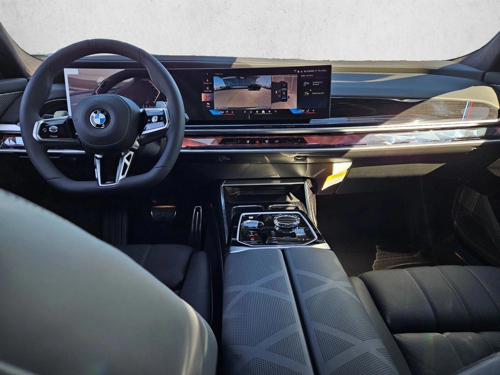 Thumbnail: 2026 BMW 7 Series - 3
