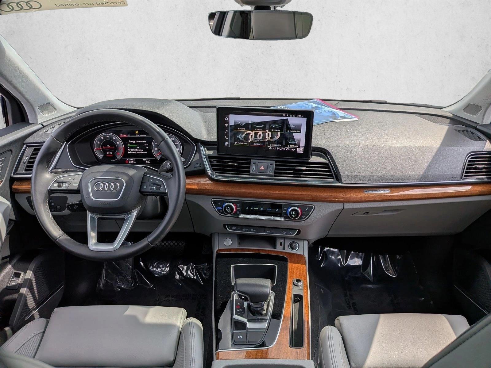 Thumbnail: 2023 Audi Q5 - 4