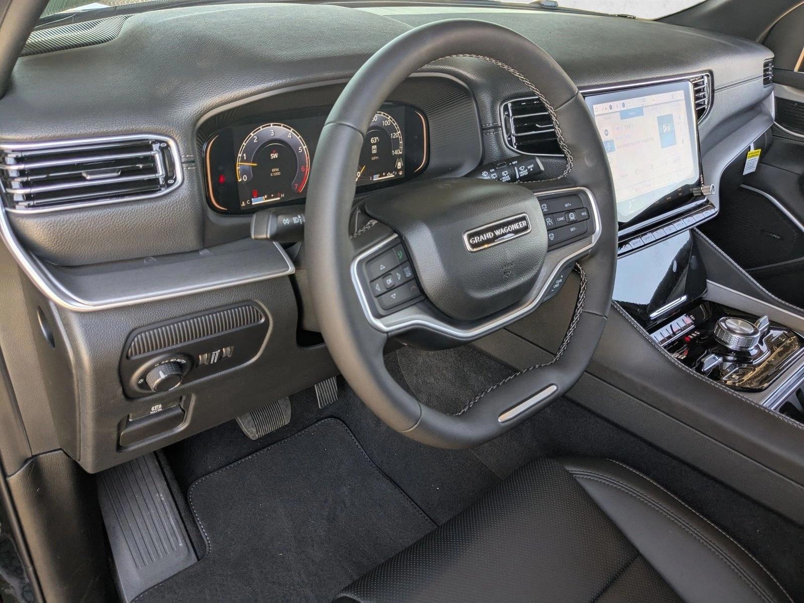 Thumbnail: 2026 Jeep Grand Wagoneer - 3